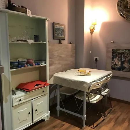 לינה וארוחת בוקר Borghi *